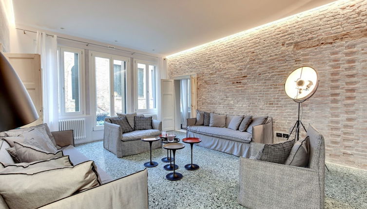 Foto 1 - Stunning Modern Apartment in the Heart of Venice