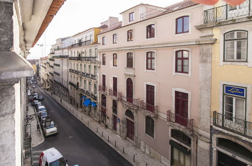 Foto 26 - ALTIDO Elegant 3BR Apt w/terrace in Baixa, 3mins to Lisbon Cathedral