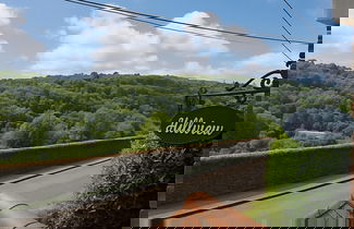 Photo 1 - Modern 4-bedroom Townhouse With Private Garden