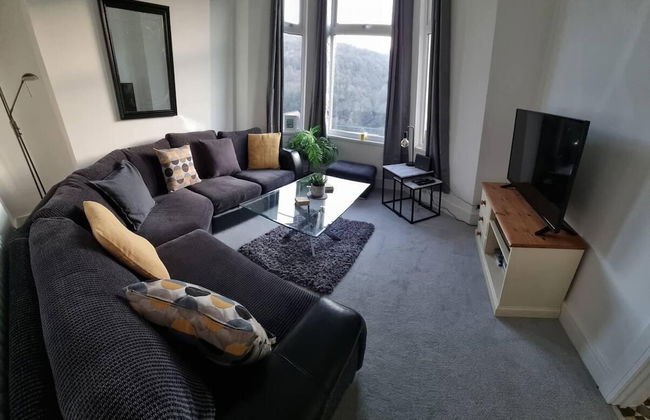 Modern 4-bedroom Townhouse With Private Garden - Foto 7