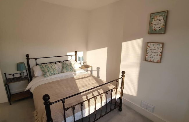Modern 4-bedroom Townhouse With Private Garden - Foto 2