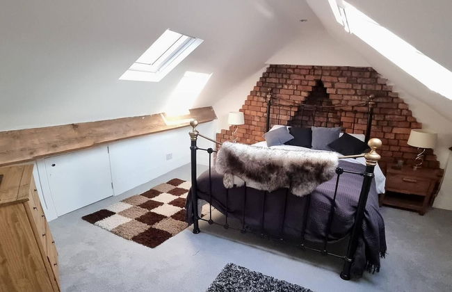Modern 4-bedroom Townhouse With Private Garden - Foto 3
