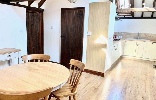 Stunning Estate Sleeps 22 Private Parking & Garden - Foto 17