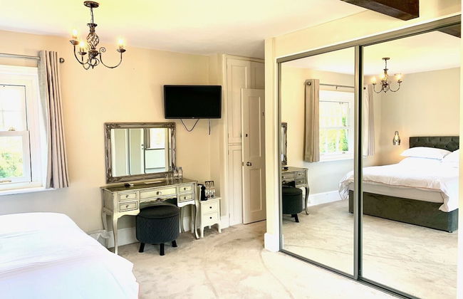 Stunning 6 Bedroom Farmhouse in Hellingly - Foto 5