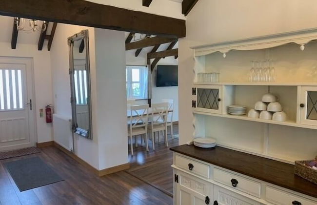Stunning Estate Sleeps 22 Private Parking & Garden - Foto 28