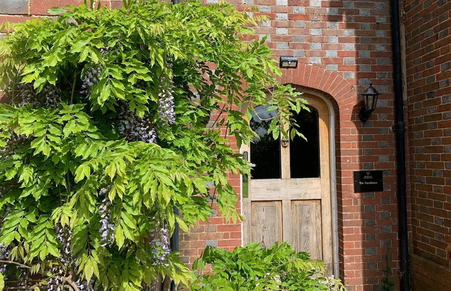 Stunning 6 Bedroom Farmhouse in Hellingly - Foto 35