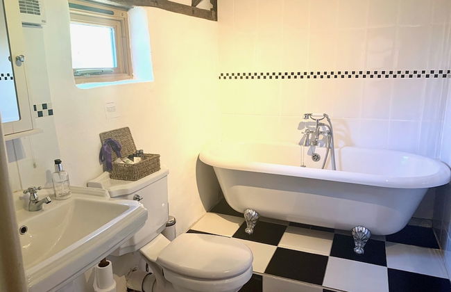 Stunning Estate Sleeps 22 Private Parking & Garden - Foto 27