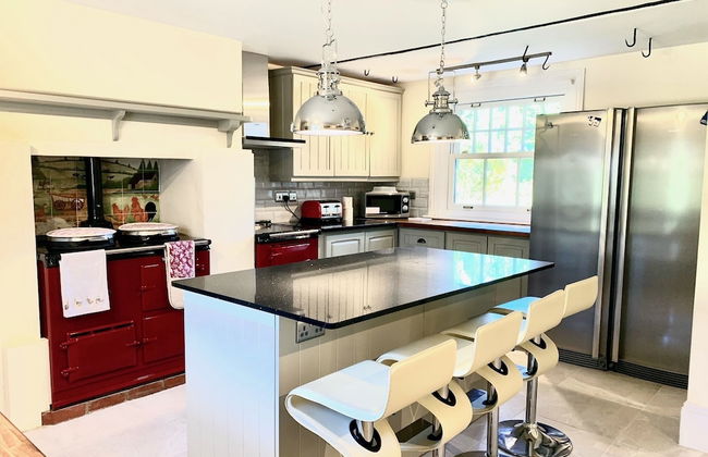 Stunning 6 Bedroom Farmhouse in Hellingly - Foto 12