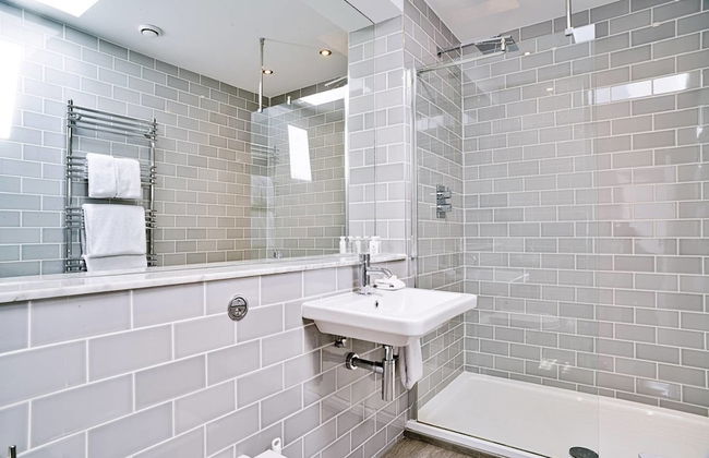 JOIVY Luxury George Street Apartments: Castle Suite - Foto 13