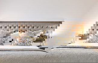 Foto 3 - JOIVY Luxury George Street Apartments: Castle Suite