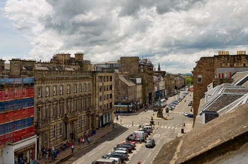 Photo 20 - JOIVY Luxury George Street Apartments: Castle Suite