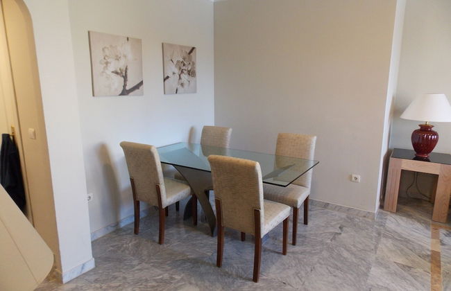 Beachside Apartment Near Puerto Banus - Photo 8