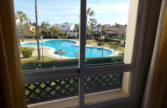 Beachside Apartment Near Puerto Banus - Photo 12