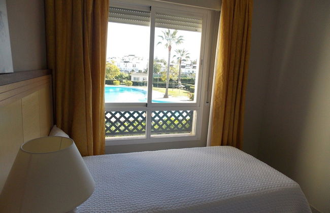 Beachside Apartment Near Puerto Banus - Photo 4