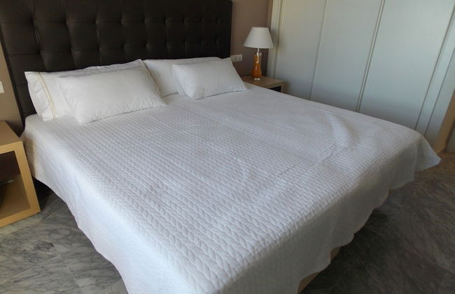 Beachside Apartment Near Puerto Banus - Photo 2