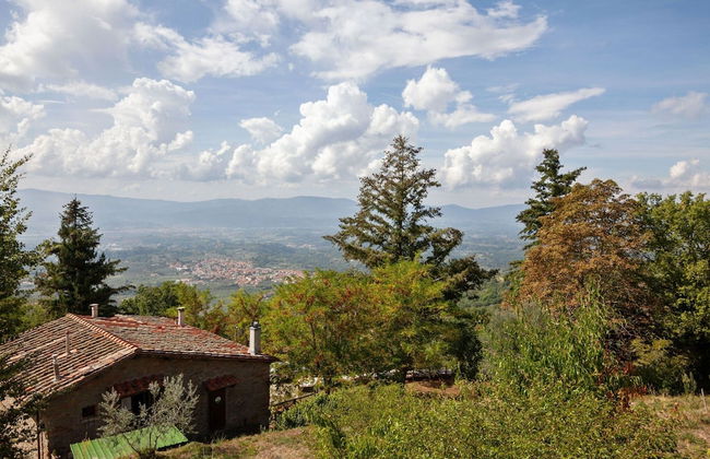 Hillside Retreat With a View - Foto 40