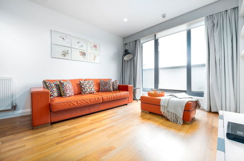 Foto 16 - Two Bedroom Flat With Balcony in Central Wimbledon by Underthedoormat