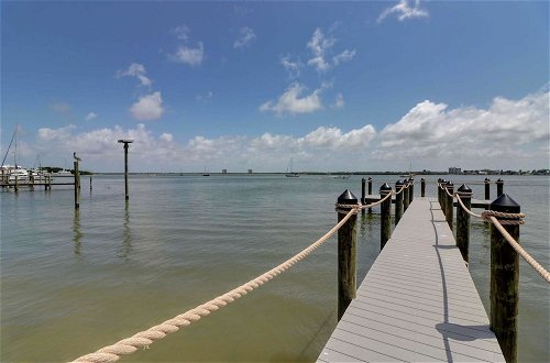 Photo 23 - Estero Island Apartment With Boat Dock