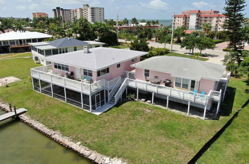 Foto 14 - Estero Island Apartment With Boat Dock