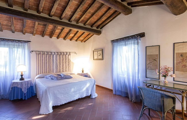 Stunning Villa With Terrace and Private Pool in Tuscan Hills - Photo 1