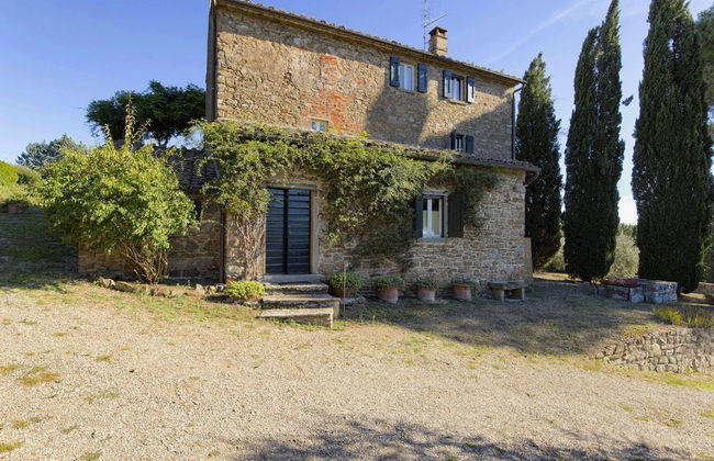 Stunning Villa With Terrace and Private Pool in Tuscan Hills - Photo 16