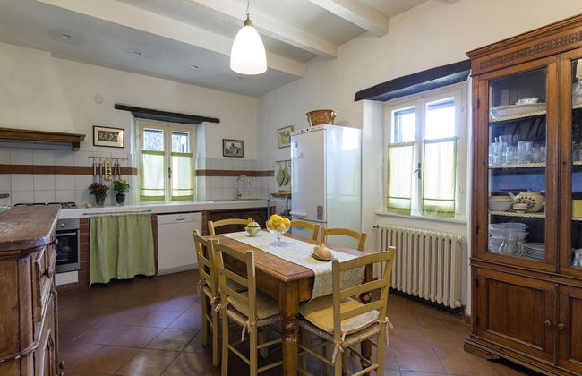 Stunning Villa With Terrace and Private Pool in Tuscan Hills - Photo 5