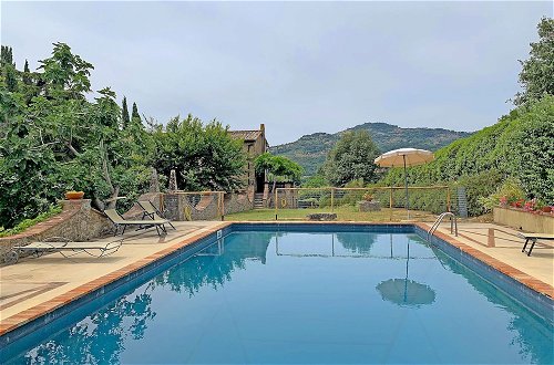 Foto 13 - Stunning Villa With Terrace and Private Pool in Tuscan Hills
