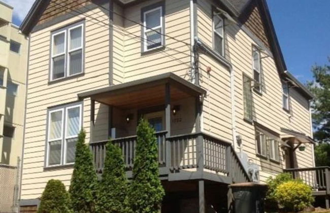 Capitol Hill Apartments - Photo 1