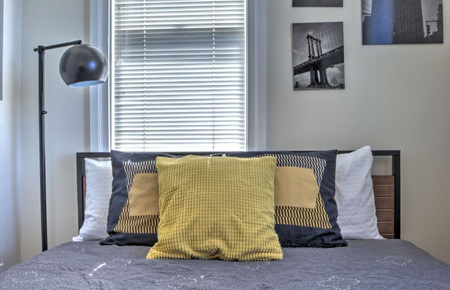 Capitol Hill Apartments - Photo 3