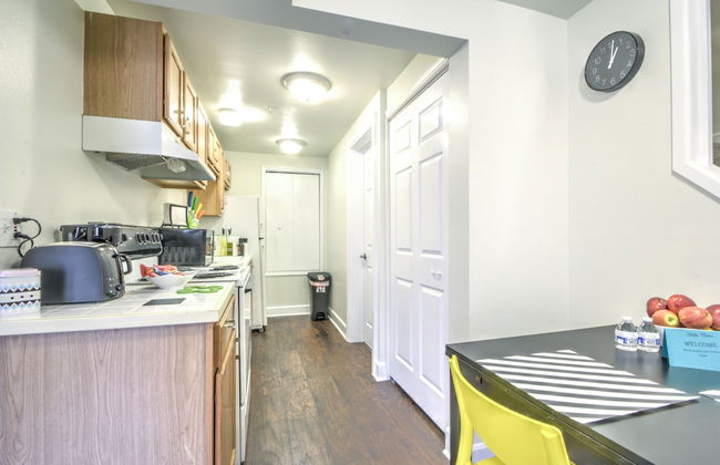 Capitol Hill Apartments - Photo 18