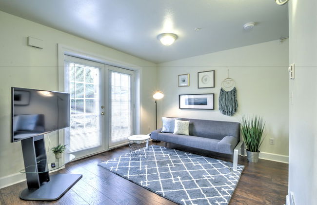 Capitol Hill Apartments - Photo 32