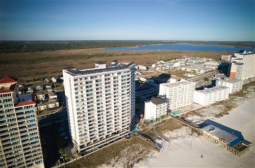Photo 11 - Penthouse With Panoramic View of Gulf Shores