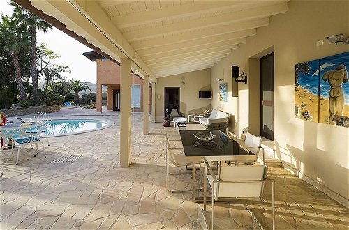 Foto 7 - Exclusive Luxury Villa in Agrigento with Private Pool, Hot Tub, BBQ