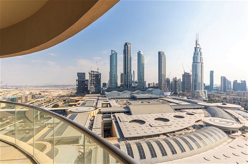 Photo 13 - Ultimate Luxury at Fashion Avenue Dubai Mall Residences
