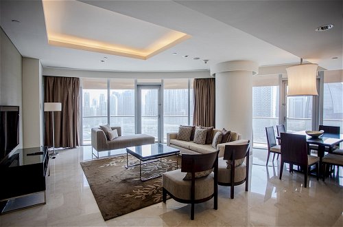 Photo 10 - Ultimate Luxury at Fashion Avenue Dubai Mall Residences