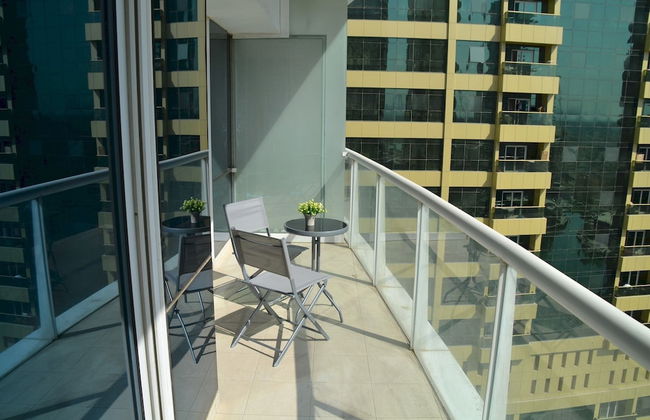 Delightful Lake View 1 Bedroom in JLT - Foto 19