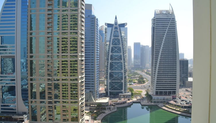 Photo 1 - Delightful Lake View 1 Bedroom in JLT