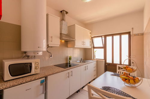 Foto 6 - Charming 2-bed Apartment in Armacao de Pera