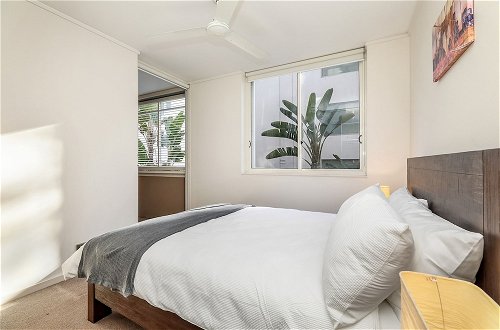 Photo 3 - Cozy Suite Block Away To Bondi Beach