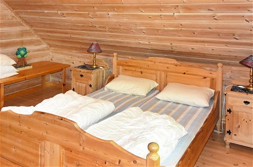 Foto 5 - 8 Person Holiday Home in Olden