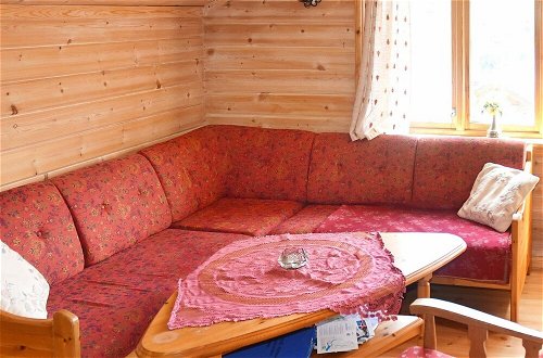 Foto 16 - 8 Person Holiday Home in Olden