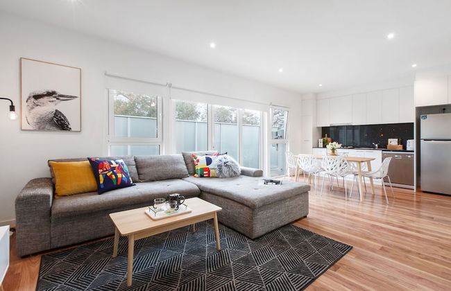 Heart of Highett Apartment by Ready Set Host - Foto 1