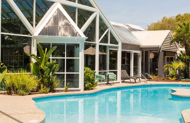 Broadwater Resort WA Tourism Awards 2024 Gold Winner - Foto 1