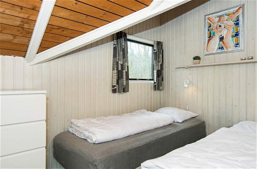 Photo 9 - 6 Person Holiday Home in Toftlund