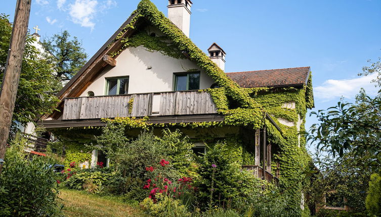 Photo 1 - Vintage House Podliparska