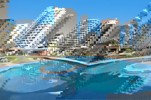 Foto 1 - ULTIQA Beach Haven At Broadbeach
