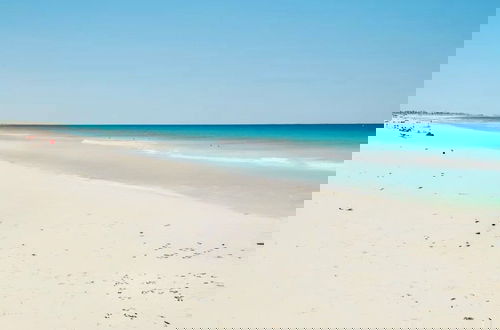 Photo 25 - Scarborough & Absolutely Beachfront