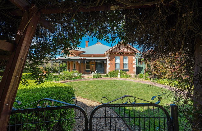 'Lauralla' by Your Innkeeper Mudgee - Foto 16