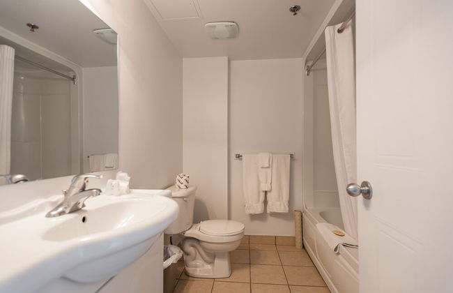 Hotel Les Suites Labelle - Photo 39