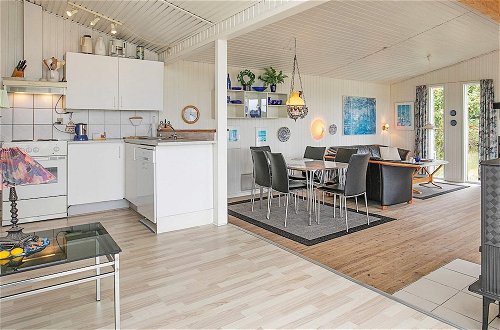 Photo 10 - 5 Person Holiday Home in Vejers Strand